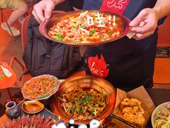 -何师烧烤·香辣蟹·川菜·30年老品牌(太古里旗舰店)