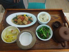 -雪梅月子中心(华侨城店)