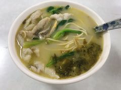 小胃口黄鱼面-明呈黄鱼面馆(斜土路店)
