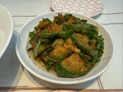 -阿瓦山寨·湘菜现炒·剁椒鱼头王(咸阳总店)