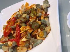 腊八蒜炒心管-好彩酒楼烤鸭坊