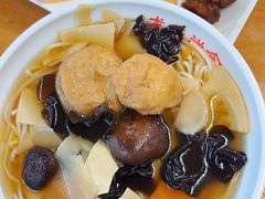 罗汉浇头净素面-龙华素斋(龙华路店)