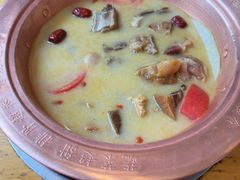 -阿婆情腊排骨火锅·野生菌季(古城旗舰店)