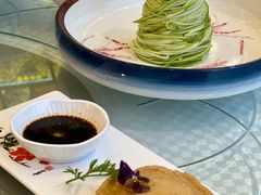 -王朝大酒店徐汇店-地面停车场