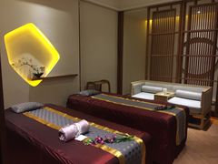 -爱乐国际温泉水疗会