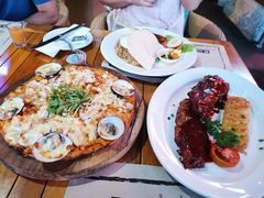 -Bamboo Bar & Grill Restaurant