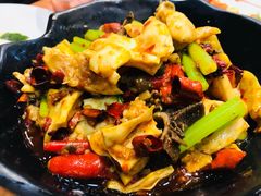 逮嘴黄喉-华仔龙虾(永乐路总店)