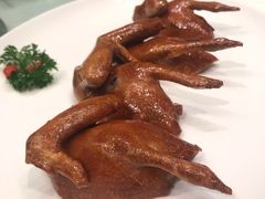 烤乳鸽-利苑酒家(金宝店)
