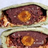 让面包也拥有了春天红豆蛋黄肉松陷谁能不爱！