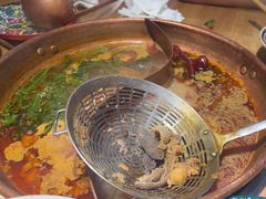 -洱火云南酸菜牛肉火锅(石景山当代商城店)