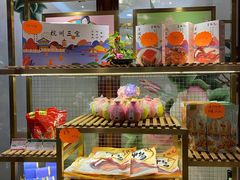 面包甜点陈列柜-皇饭儿·王润兴酒楼(河坊街店)