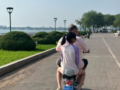 -丁香湖公园