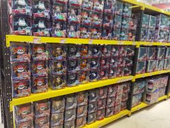 -卡通派潮品玩具折扣仓(青岛新城吾悦广场店)