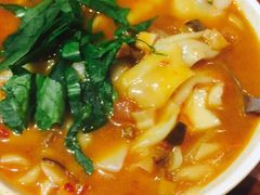 酸汤牛肉揪片子-疆Jiang·新疆秘制料理