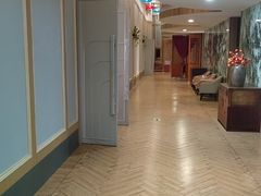 -老街坊美食汇(玉兰大街店)