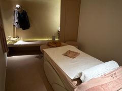 -左右Massage/Spa(长寿路店)
