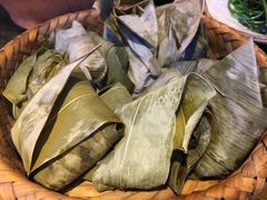 蒿子粑粑-印象鲵宴·张家界地标美食名片(溪布街店)