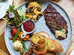 -Mark&Mars Restaurant