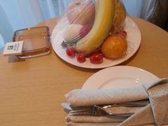 客房里的水果-南阳建业森林半岛假日酒店