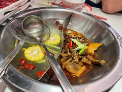 辣卤牛腩鸳鸯锅-八合里牛肉火锅(上海中山公园店)
