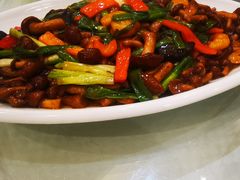 香葱滑菇炒虾仁-新洪记·丽久饭店(铁西店)