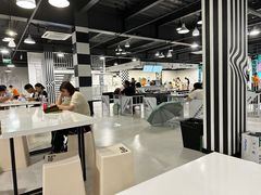 -极限PLAY运动娱乐新世界·团建派对潮玩休闲馆·室内蹦极高空游乐园