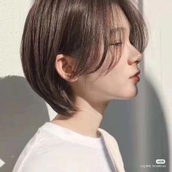 -时尚殿堂明星门店