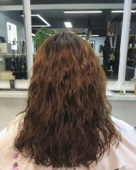 -HG美发设计沙龙