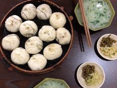 -舒小笼松针小笼包