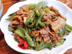 农家小炒肉-旭龙鱼头王(航华店)