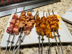 现穿羊肉串-丰茂烤串(六里桥店)