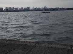 android_upload_pic-西湖游船