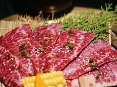 -山川小町·极番烧肉(新地假日广场店)