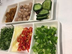 -胡记饭店(保工街店)