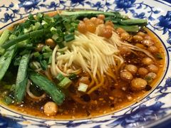 -万记麻辣烫国展总店