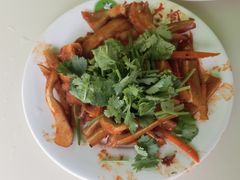 拌猪耳朵-白鹤大冷面