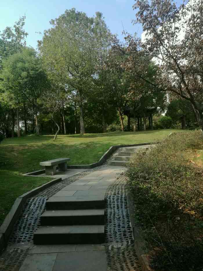 孝子祠公园-"来到义乌这座城市已经有半个月了,疫情关系.