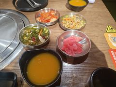 -香猪坊韩国烤肉专属门店(魏公村店)