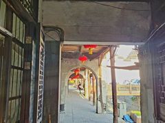 -丝绸小镇荻港古村