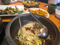 -云海肴·汽锅鸡·云南菜(天山百盛优客店)