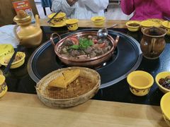 -银同牦牛肉火锅