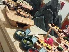 -大中华希尔顿酒店-念自助餐·嗨啤·小龙虾