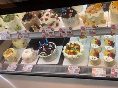 -花花卷卷·鲜食蛋糕(静安久光百货店)