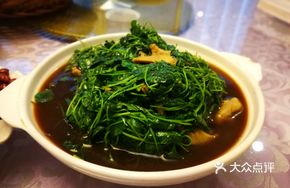 Water Chestnut and Freshwater Clam Stir-fry