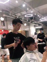 点击看大图 -容萨美业·美容美发