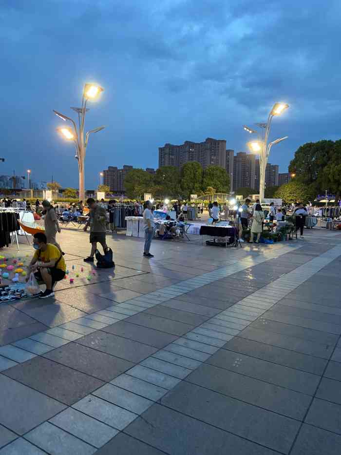 活力岛-"近期的活力岛夜市是彻底的火了 一直害怕人."-大众点评移动版