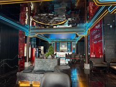 -屋有岛沉浸游戏旗舰店(中山公园店)