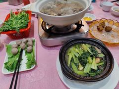 春菜排骨煲-老东风菜馆·羊肉火锅·海鲜·砂锅粥