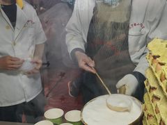 -清真老马家国华牛奶鸡蛋醪糟(正宁路店)