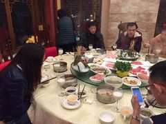-小天鹅火锅·一线江景洪鼎旗舰店(洪崖洞店)